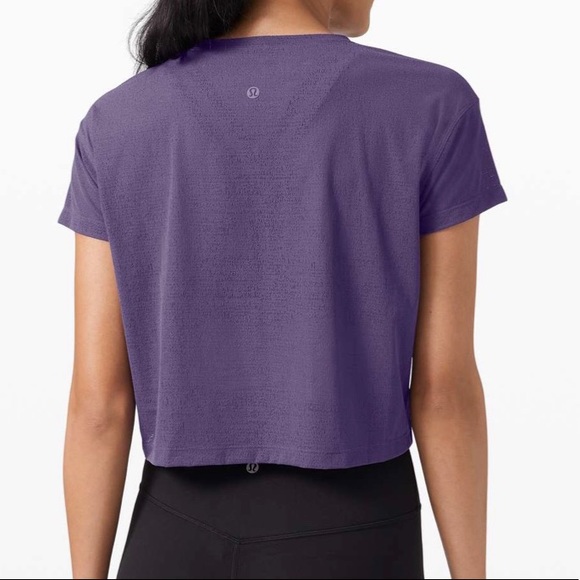 Lululemon Cates Tee *mesh 💜 - Picture 6 of 8